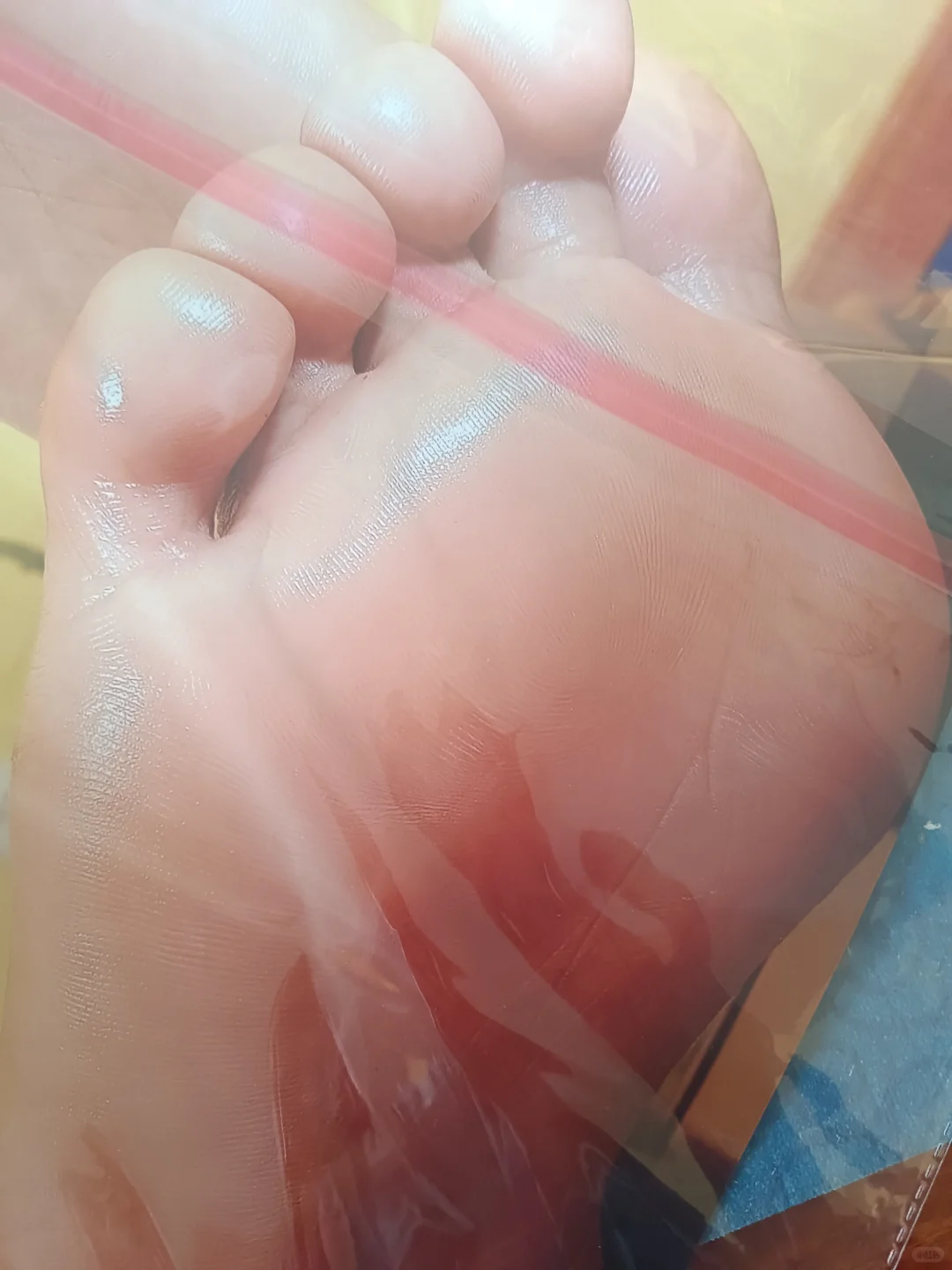 健康饱满女孩脚相纸冲印16寸