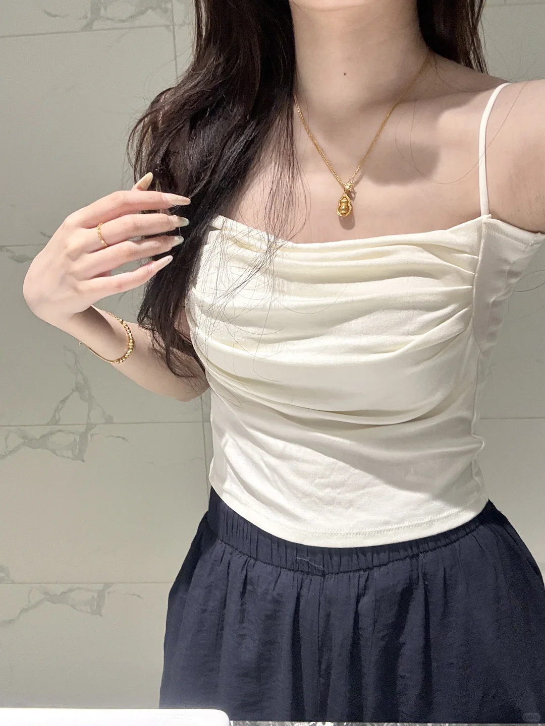 我的天!拿在手上都这么有型了!还不透胸垫!