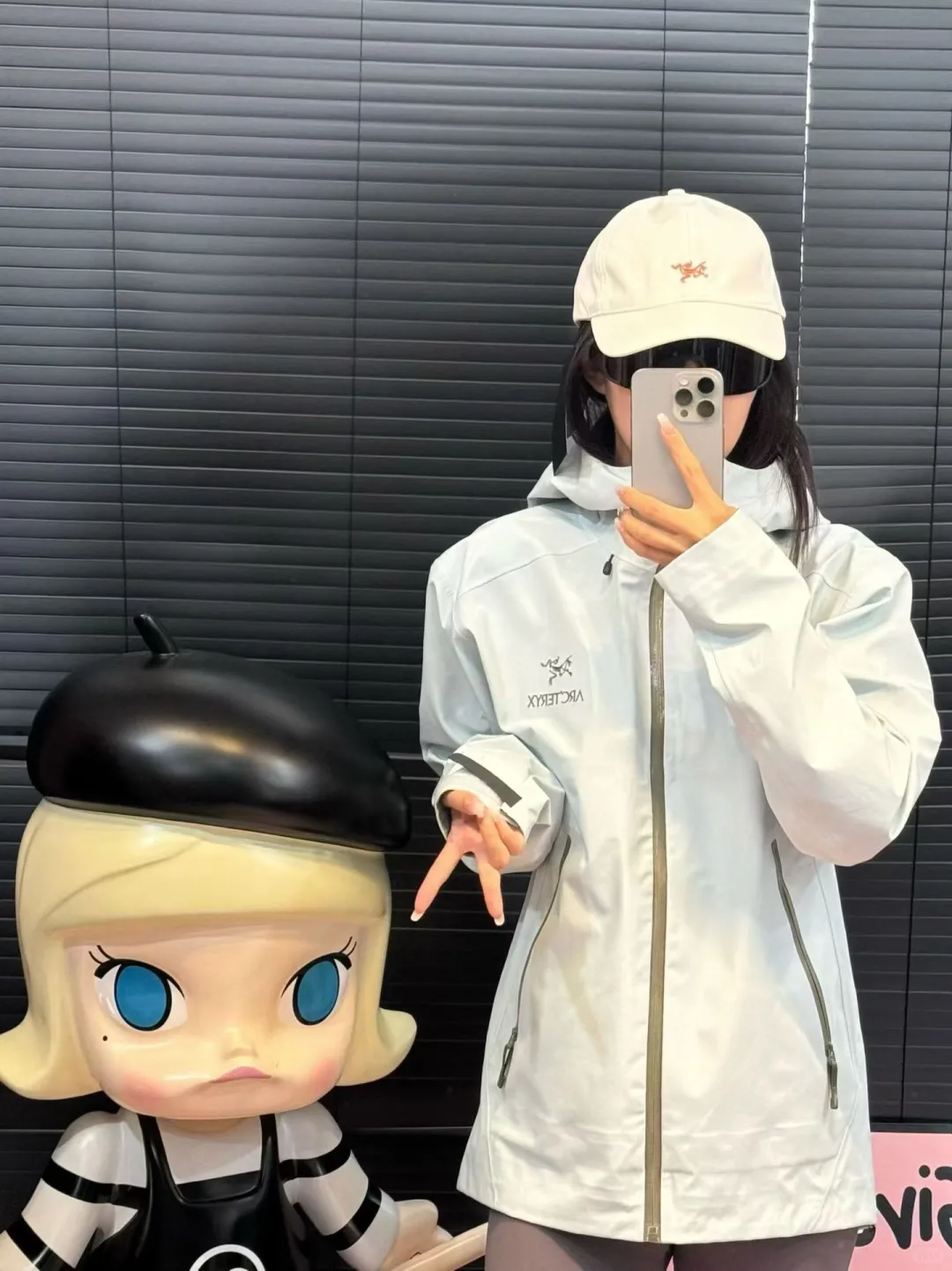 这几个颜色的冲锋衣一个比一个绝,太好看了