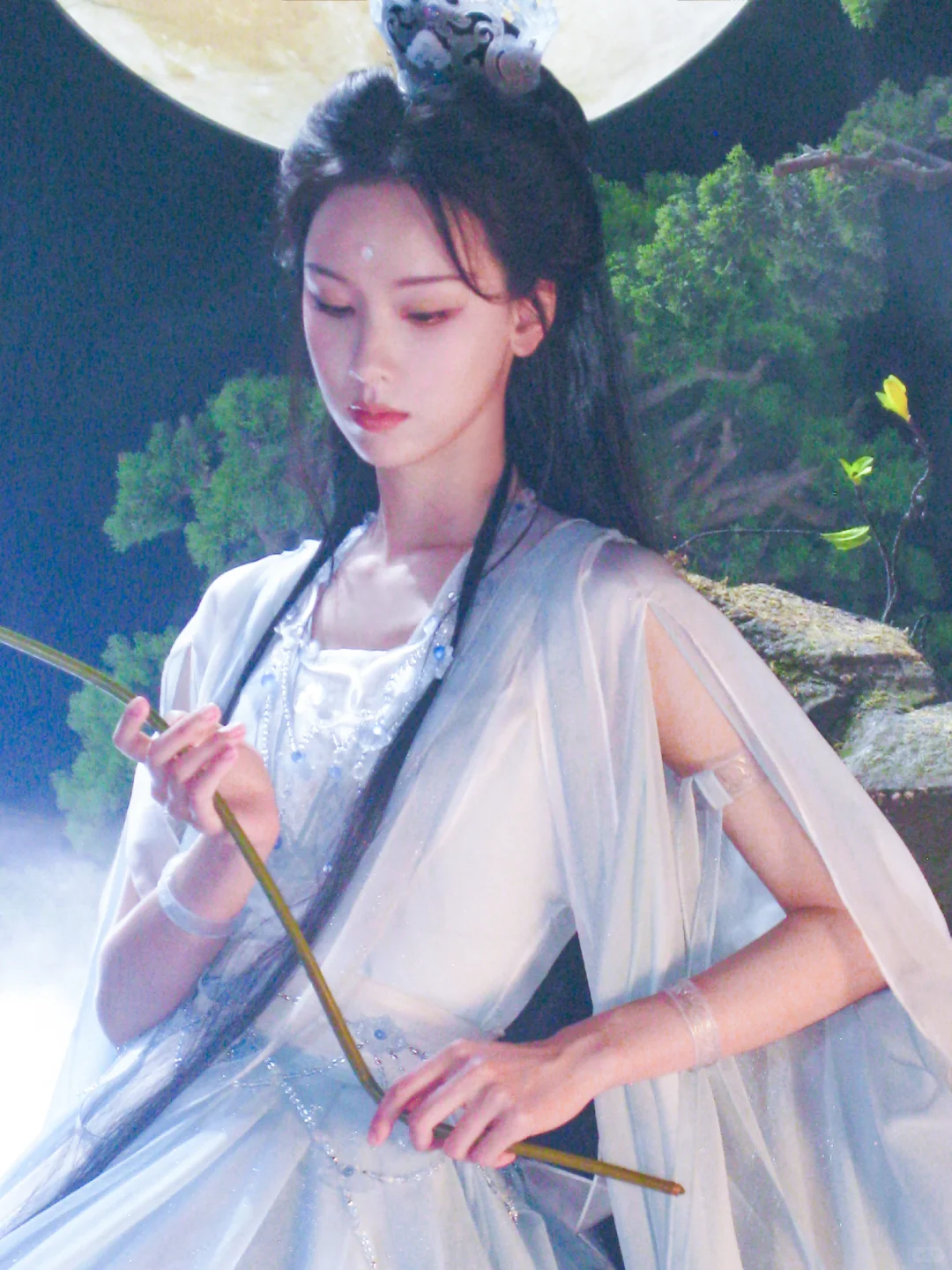 陈都灵的这组玉面观音写真绝啦!