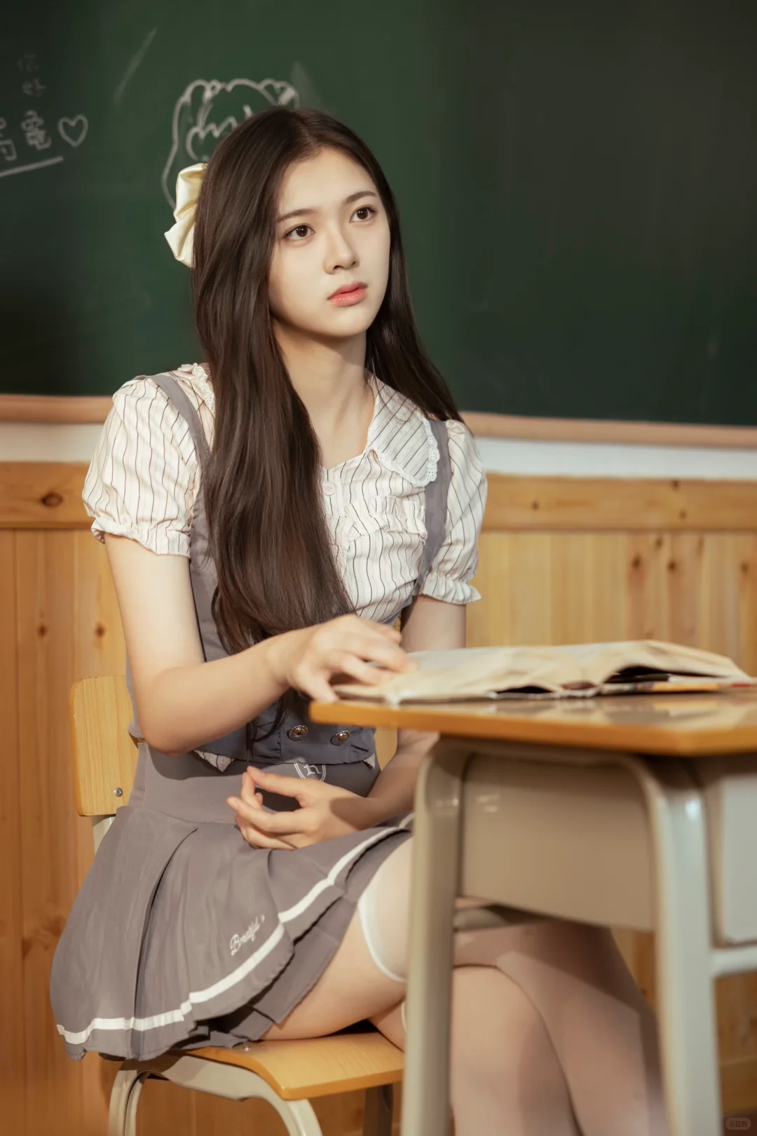 课堂上的梦幻邂逅!她是谁的白月光呢?