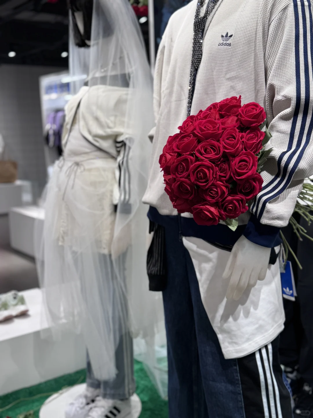 七夕在大庆萨尔图万达阿迪邂逅浪漫运动风