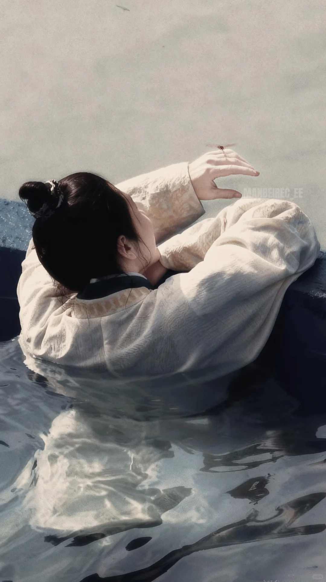 原来真的有人,你光看着他都觉得世间美好
