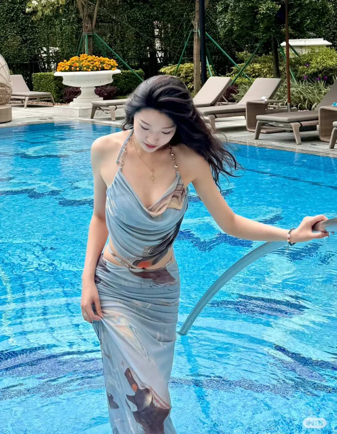 自带氛围感的链条泳衣绝了