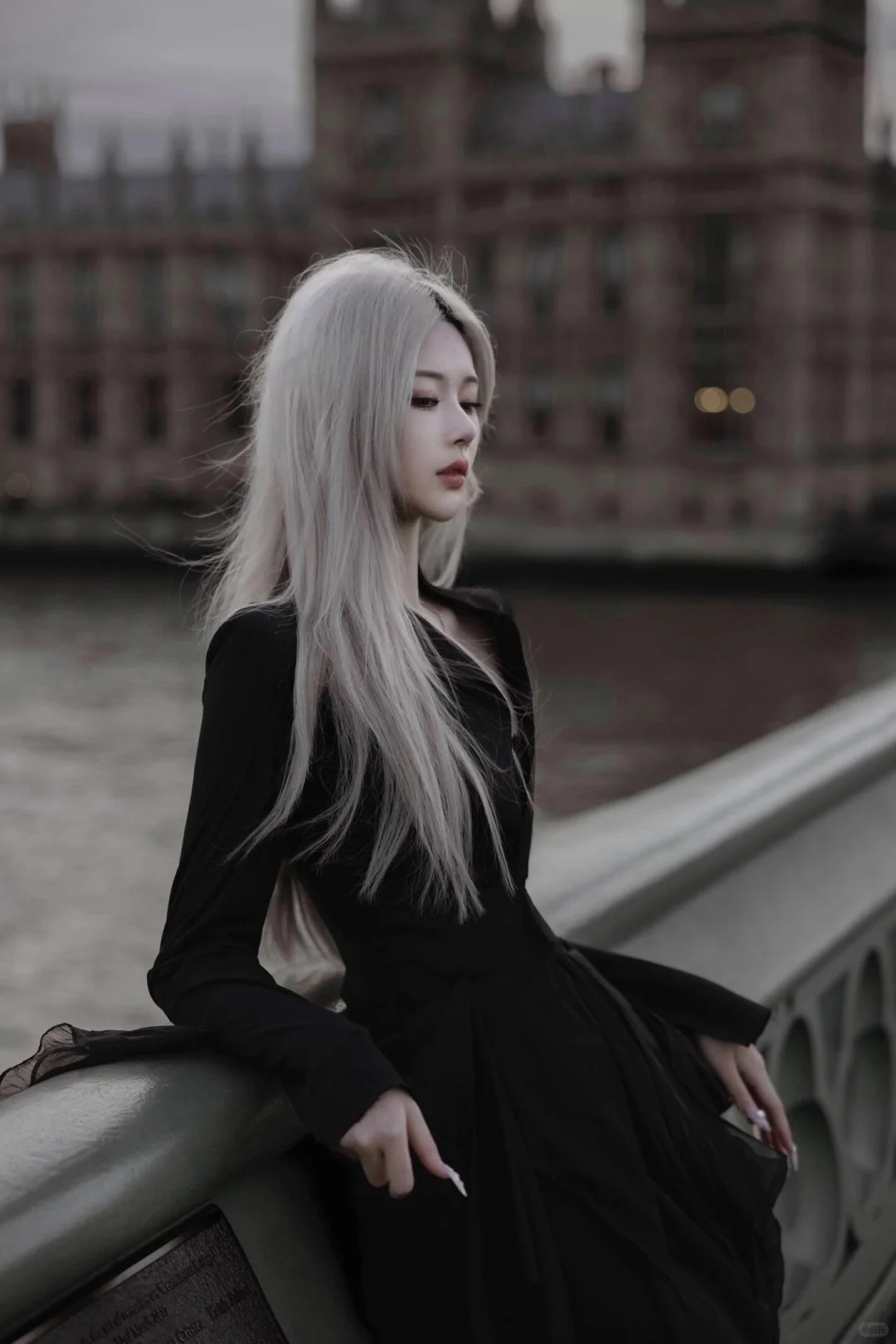 头发像天使翅膀的女生!