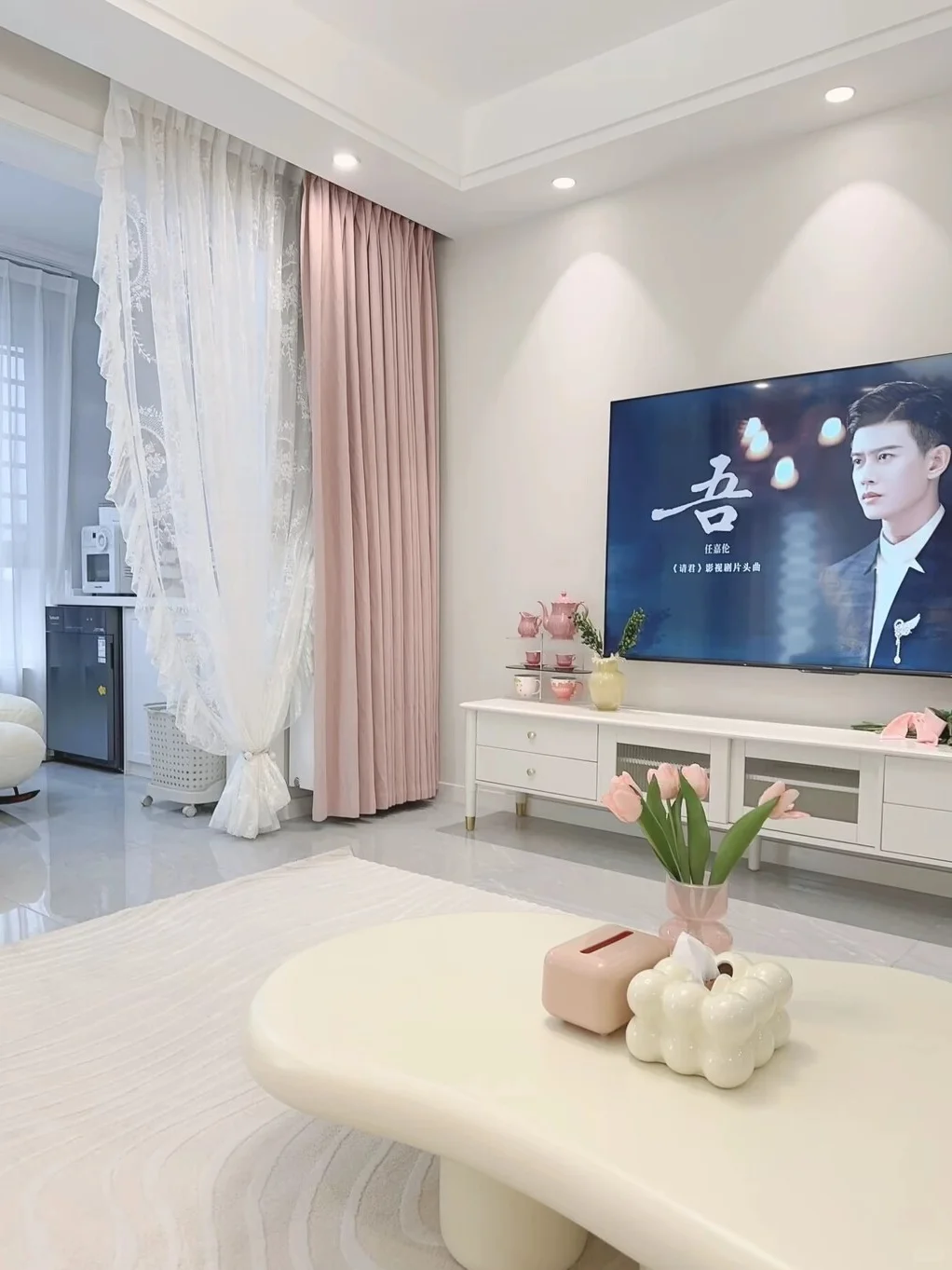 为什么会有蕾丝+绒布的窗帘组合?