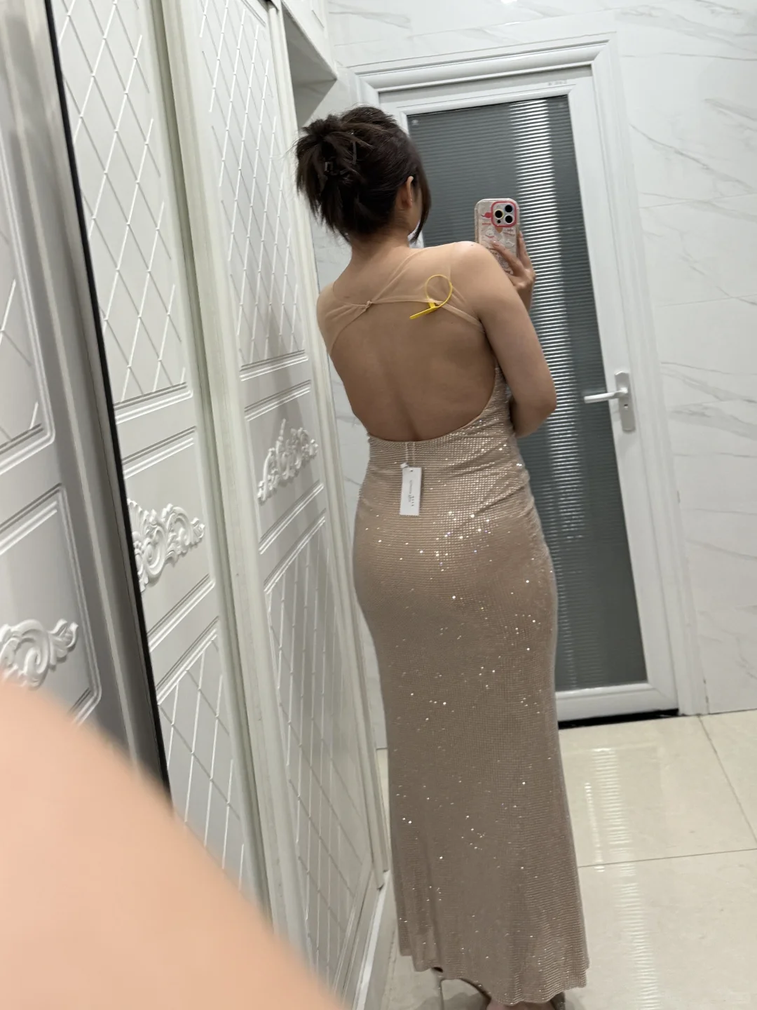 160 125生日战袍3选一帮我看看