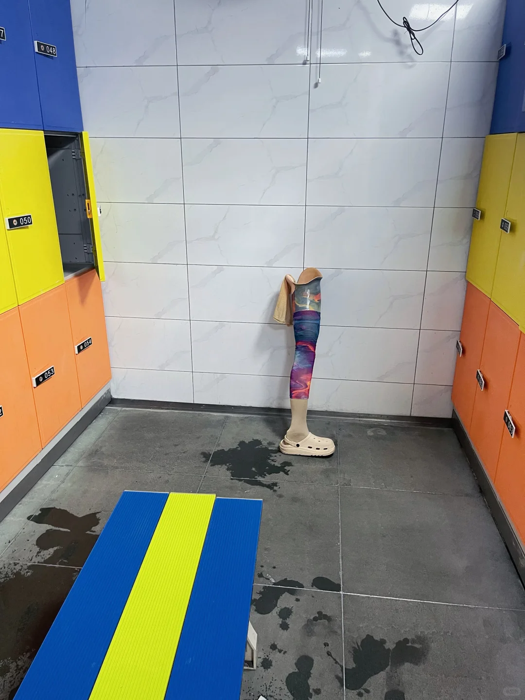 想知道这位姐妹怎么游?