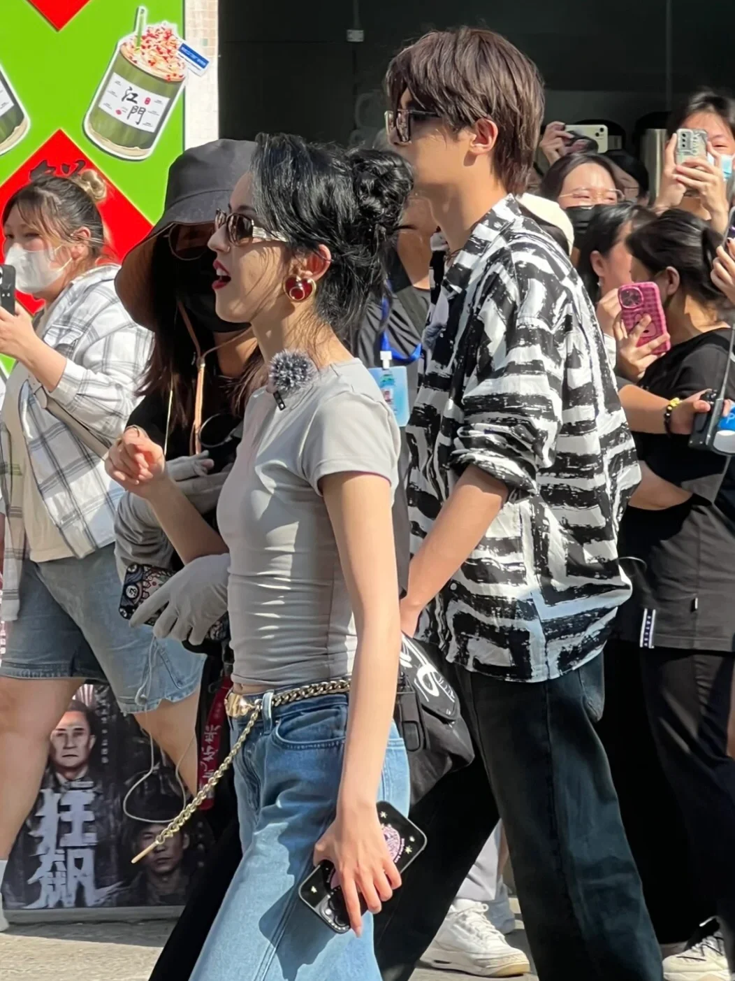 不是吧…她怎么这样啊！！！