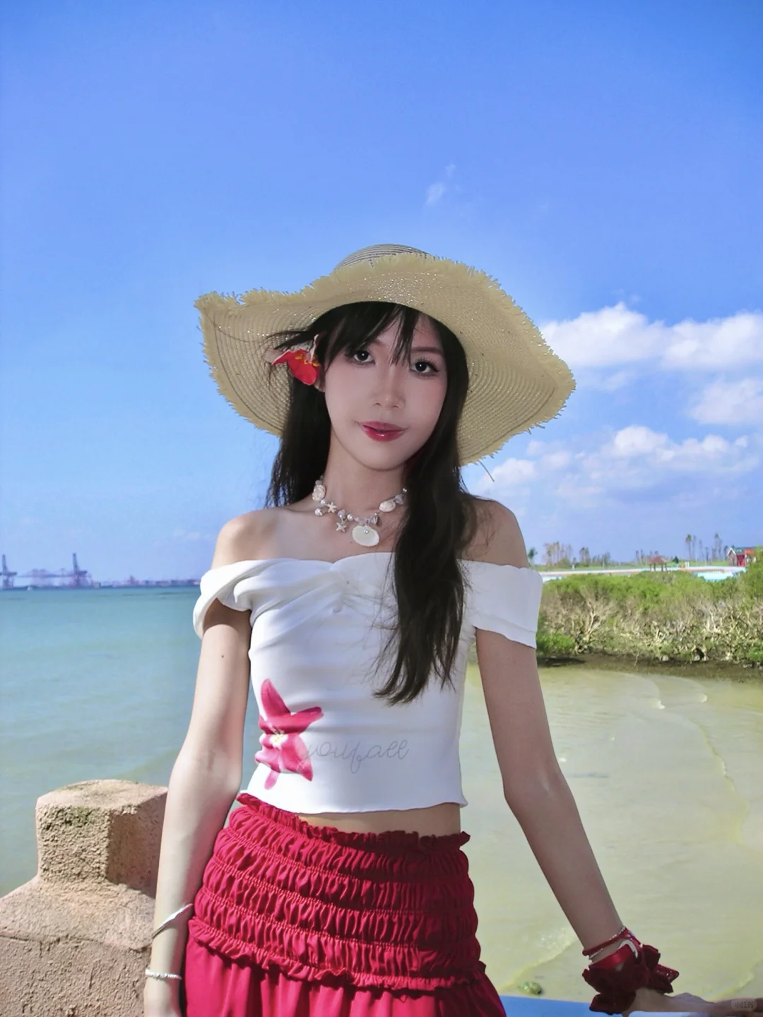 🌊 海边穿搭|把夏日的浪漫穿在身上