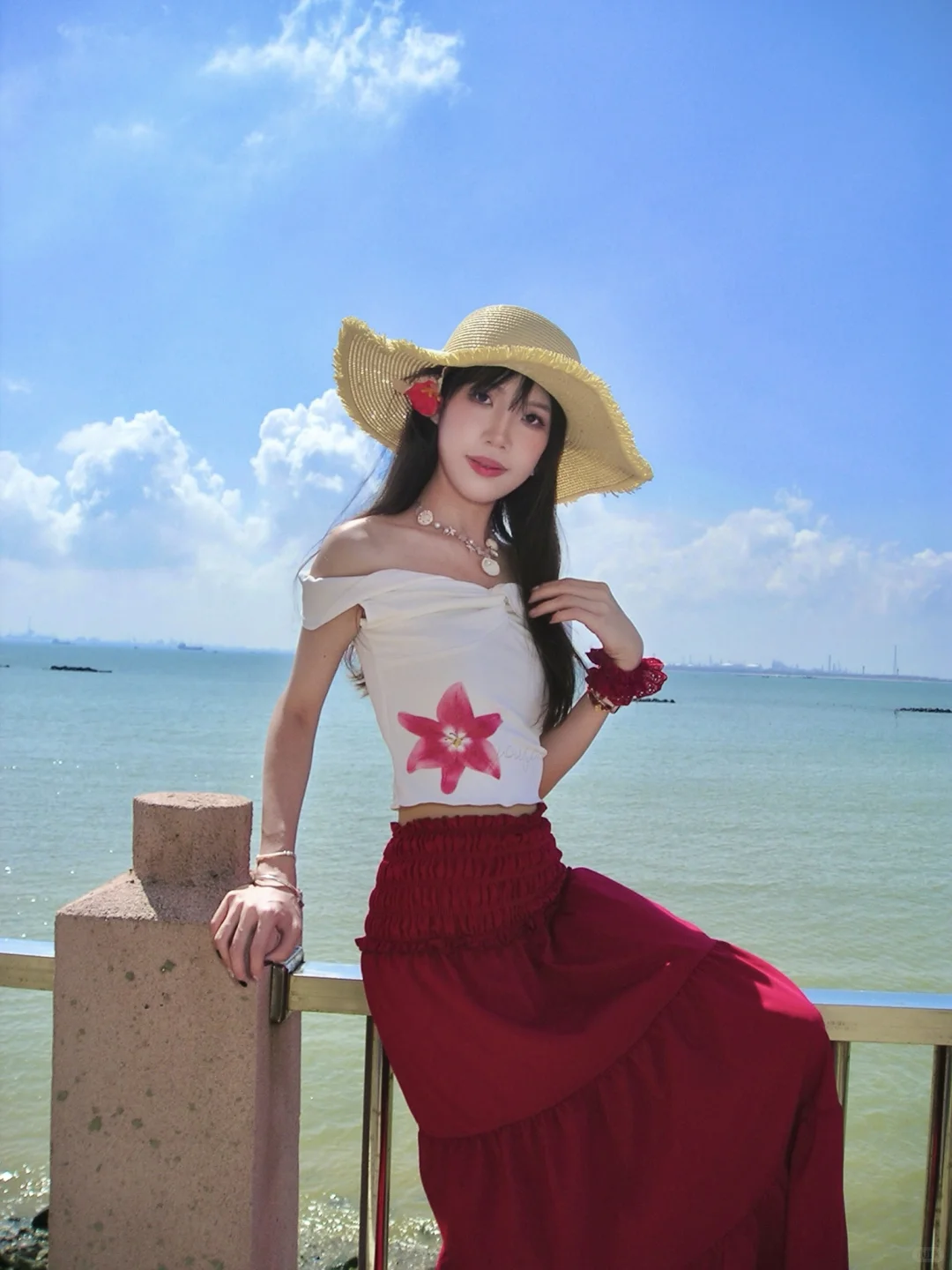 🌊 海边穿搭|把夏日的浪漫穿在身上