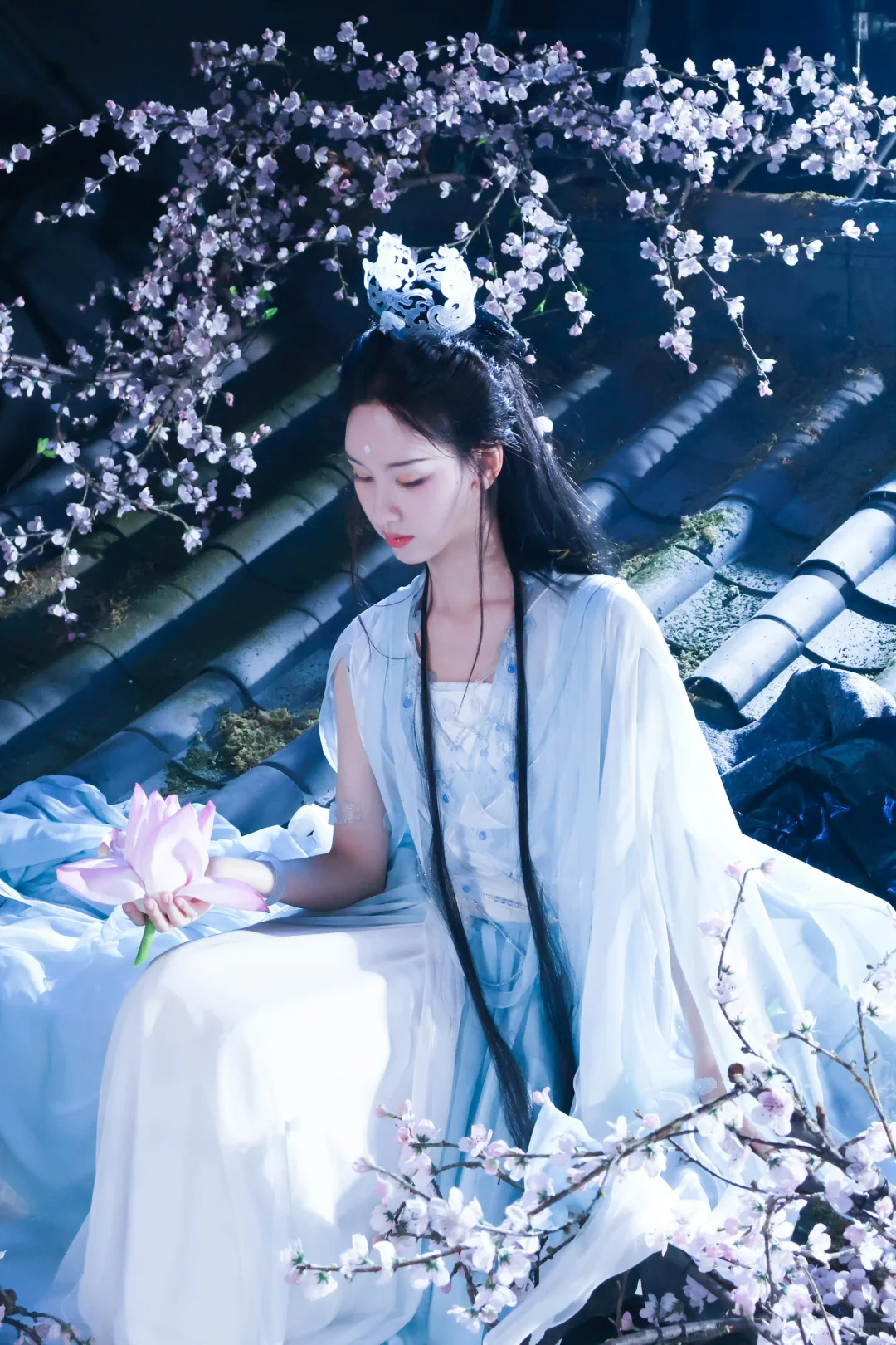 陈都灵的这组玉面观音写真绝啦!