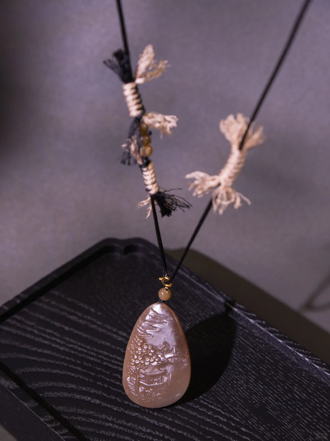 糖色诱人!不是所有的玉都叫且末糖