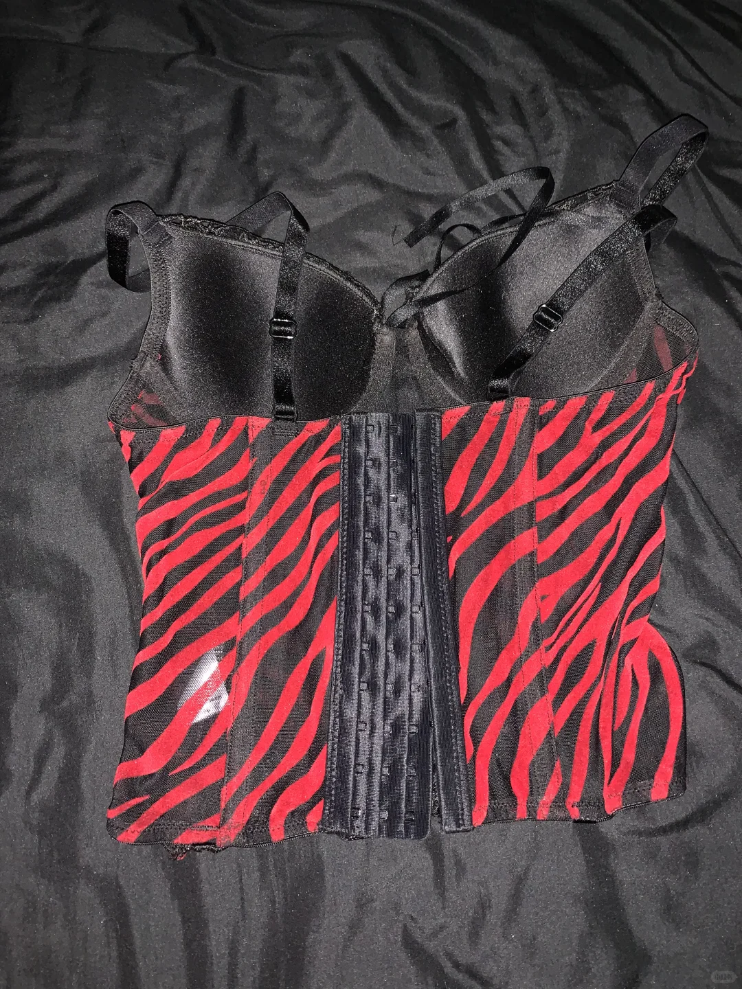 29🥬出红色斑马纹胸衣