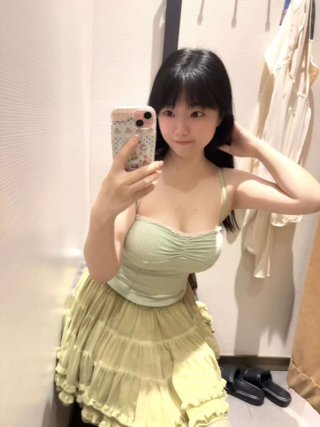 姐妹们 live帮我看下见crush穿这套可以吗？