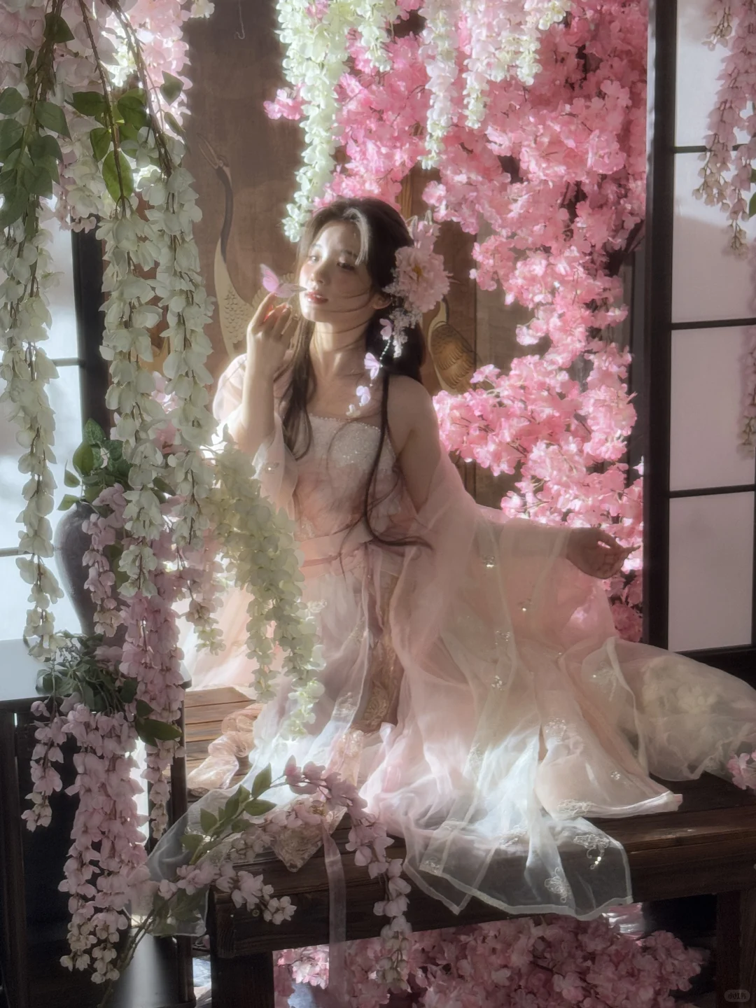 live🌸|“粉裳裁云楼,珠绣缀琼枝”