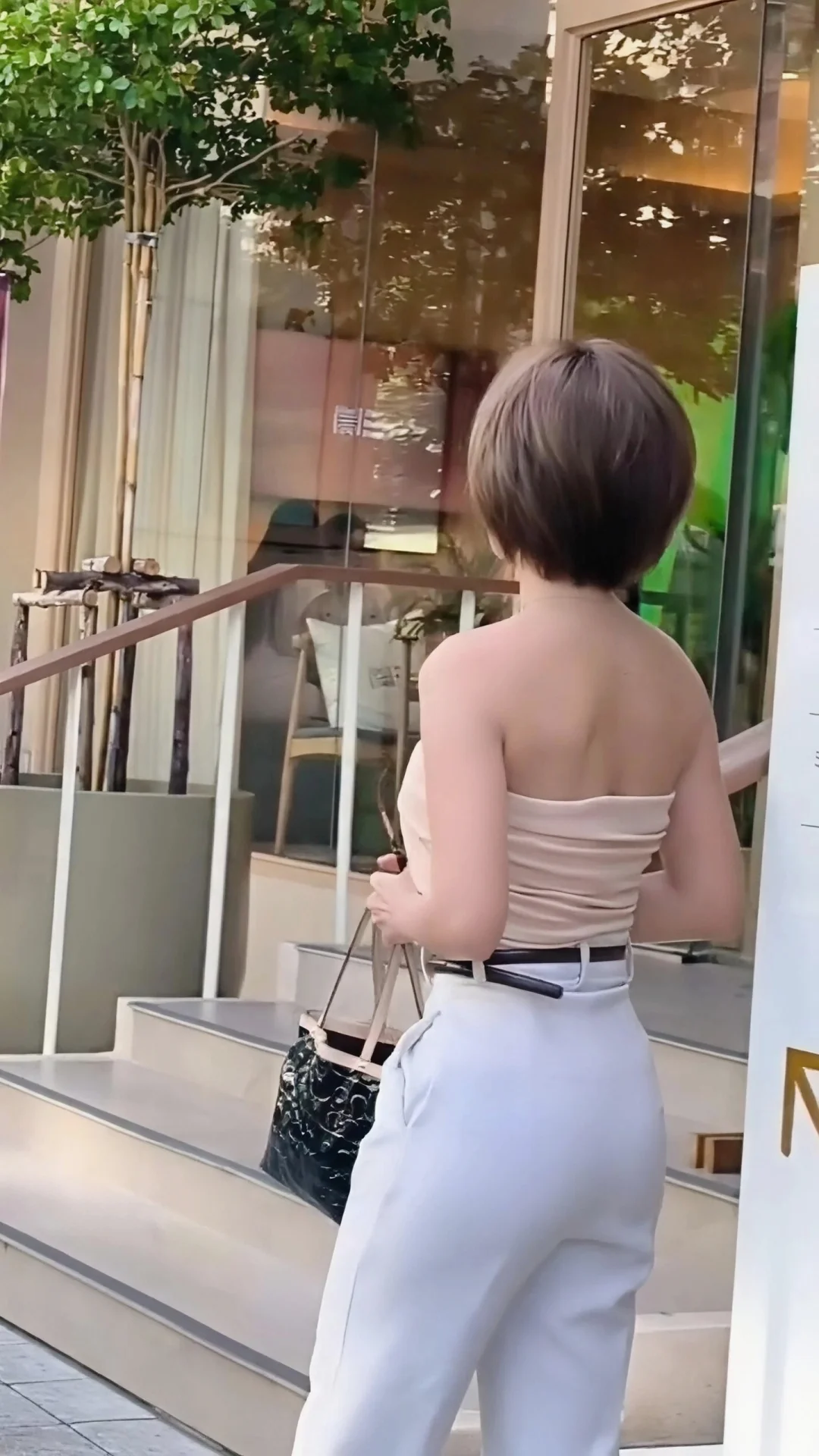 这就是四十岁女子,独有的气质!