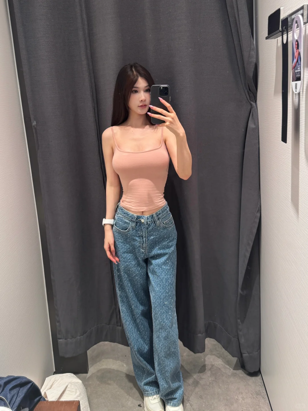 live图 办公室姐妹人手N件的吊带