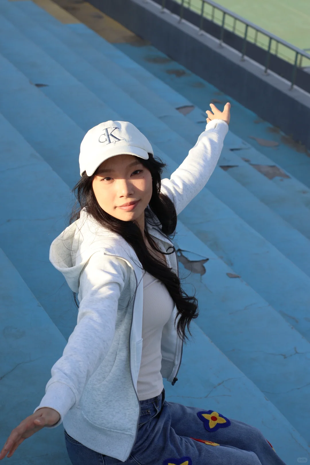 在操场上拍出有生命力的照片太容易了