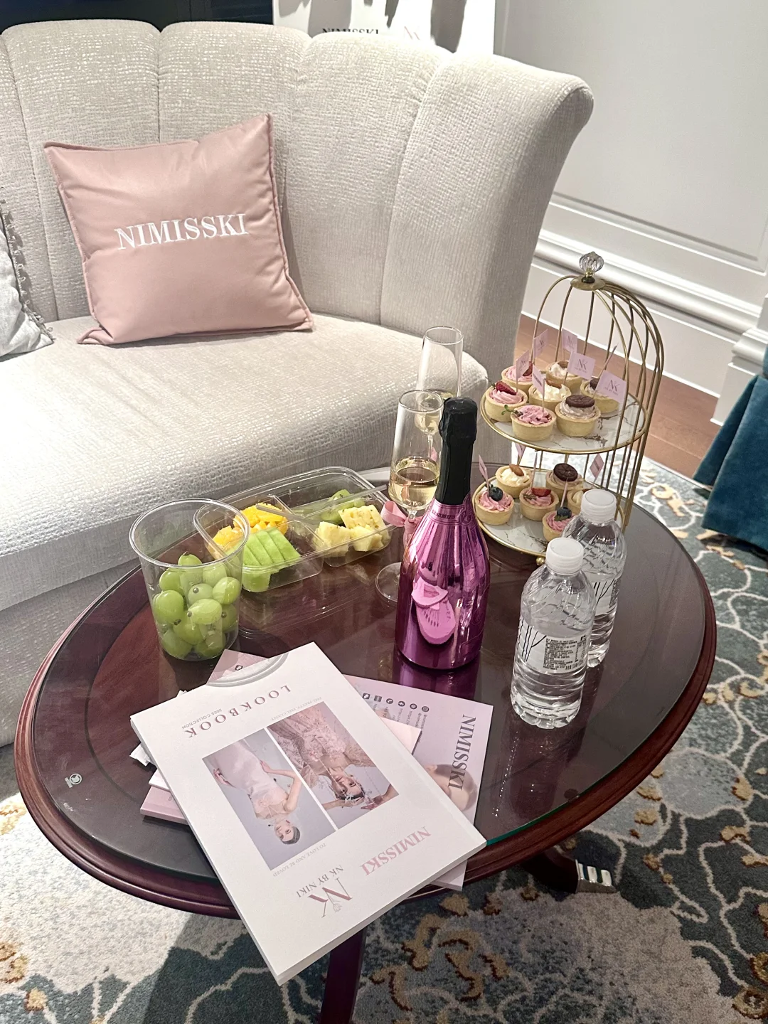 潮流online | 上海街头,这身粉裙被问疯了💕