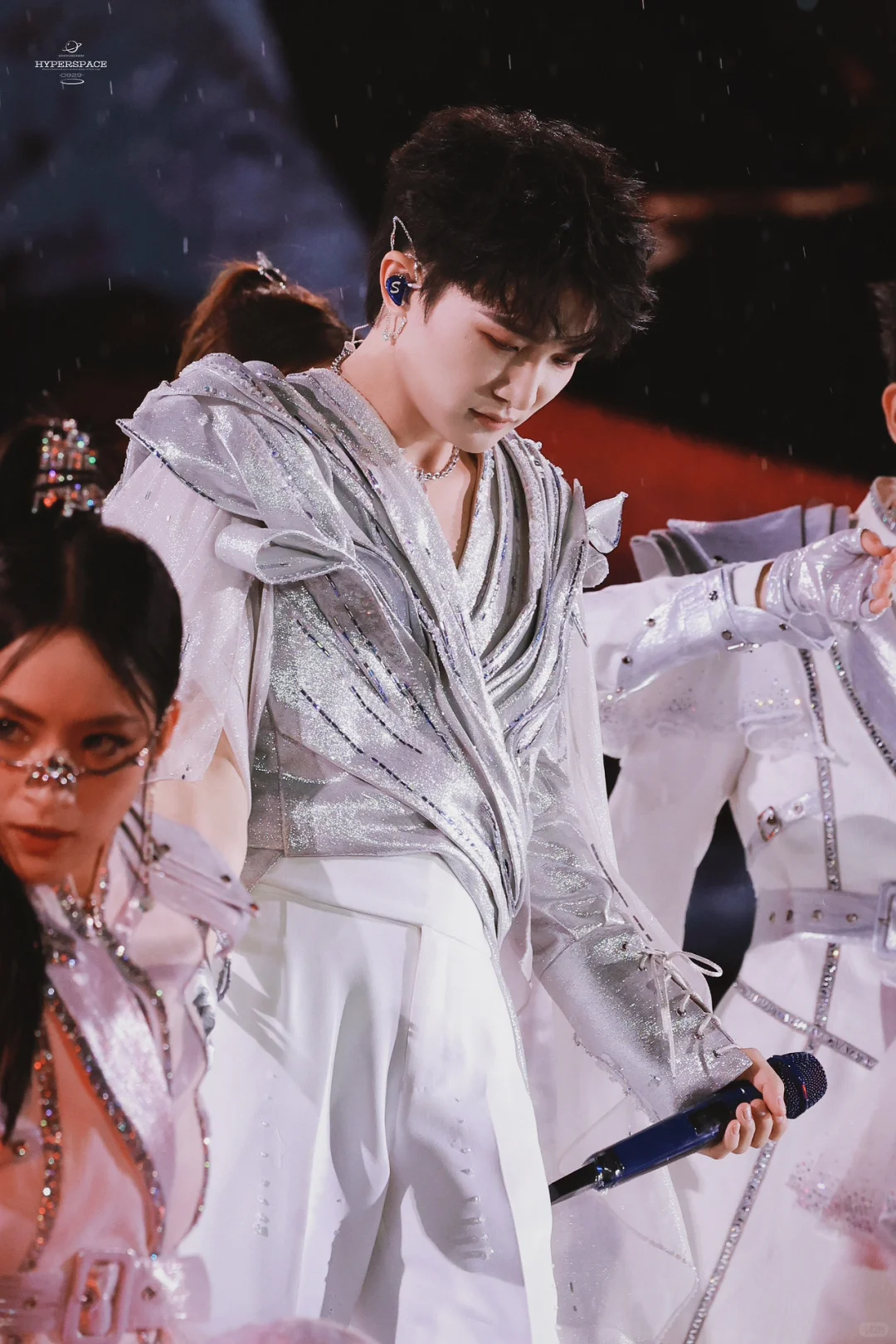 “我们都是来自于一次宇宙大爆炸”