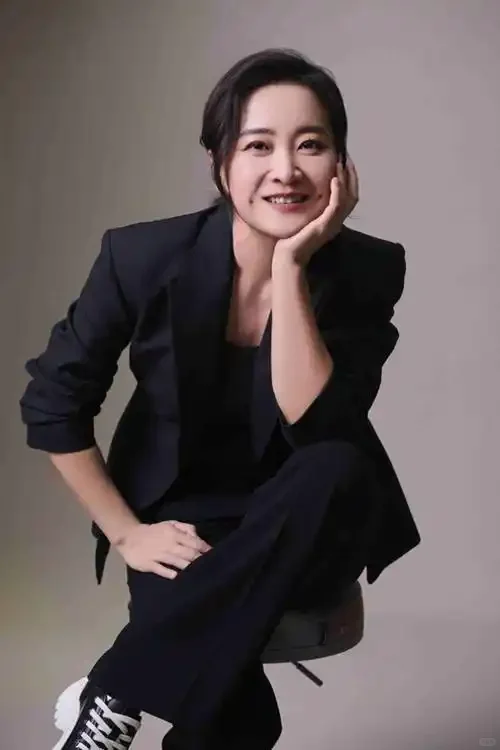 贾玲才是内娱最狠的“蜕变女王”吧！
