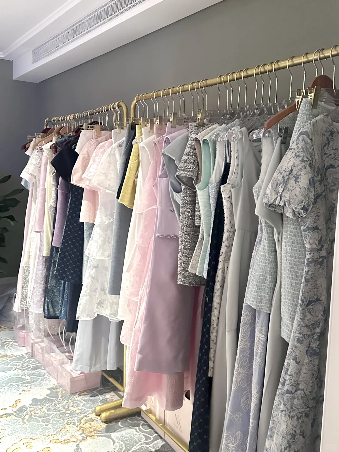 潮流online | 上海街头,这身粉裙被问疯了💕