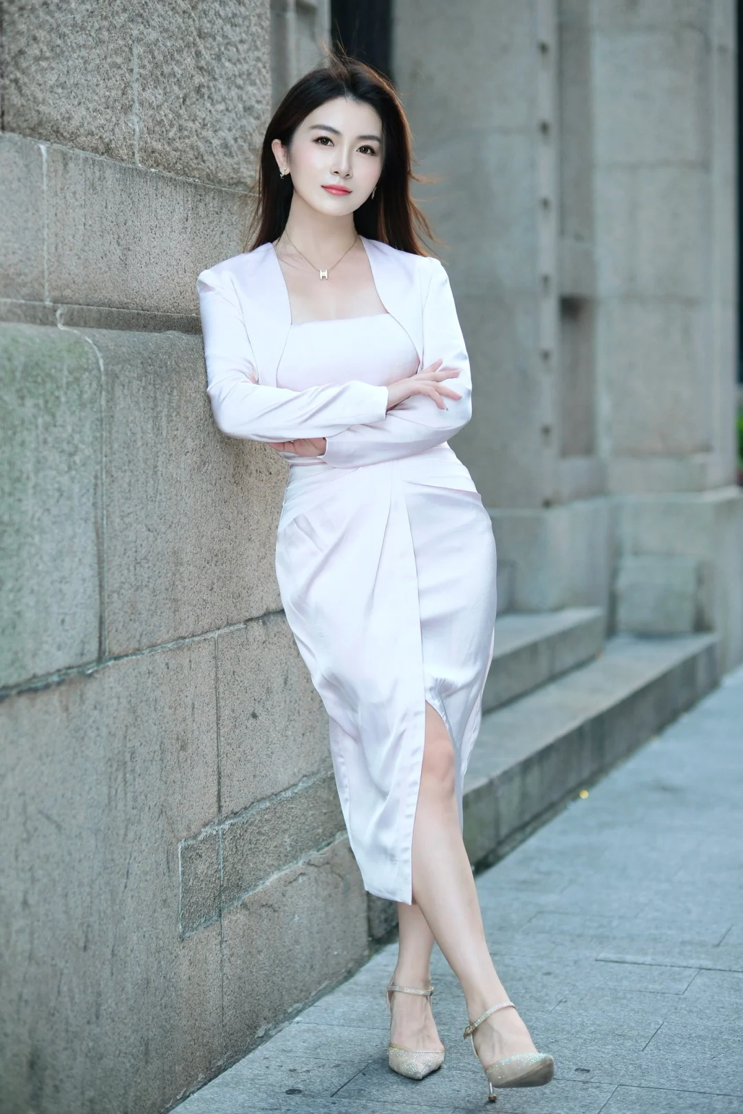 潮流online | 上海街头,这身粉裙被问疯了💕