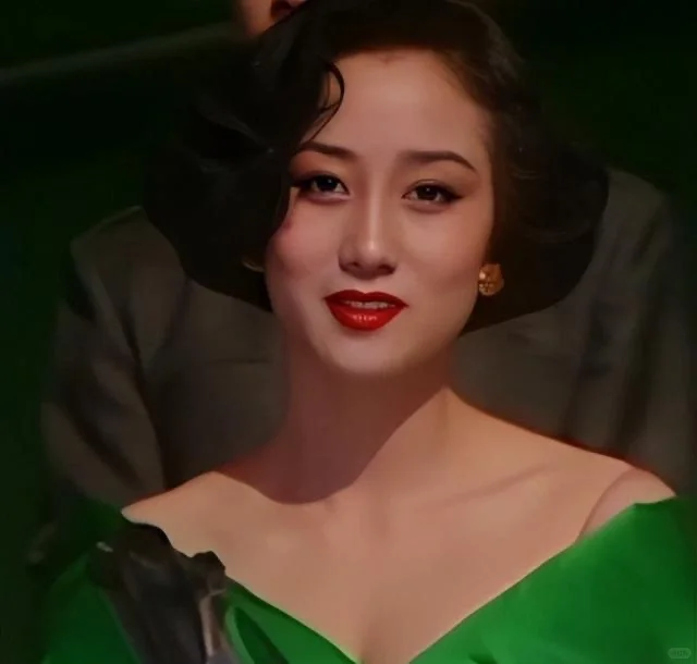 华语影视美人纪(83):身材傲人的利智