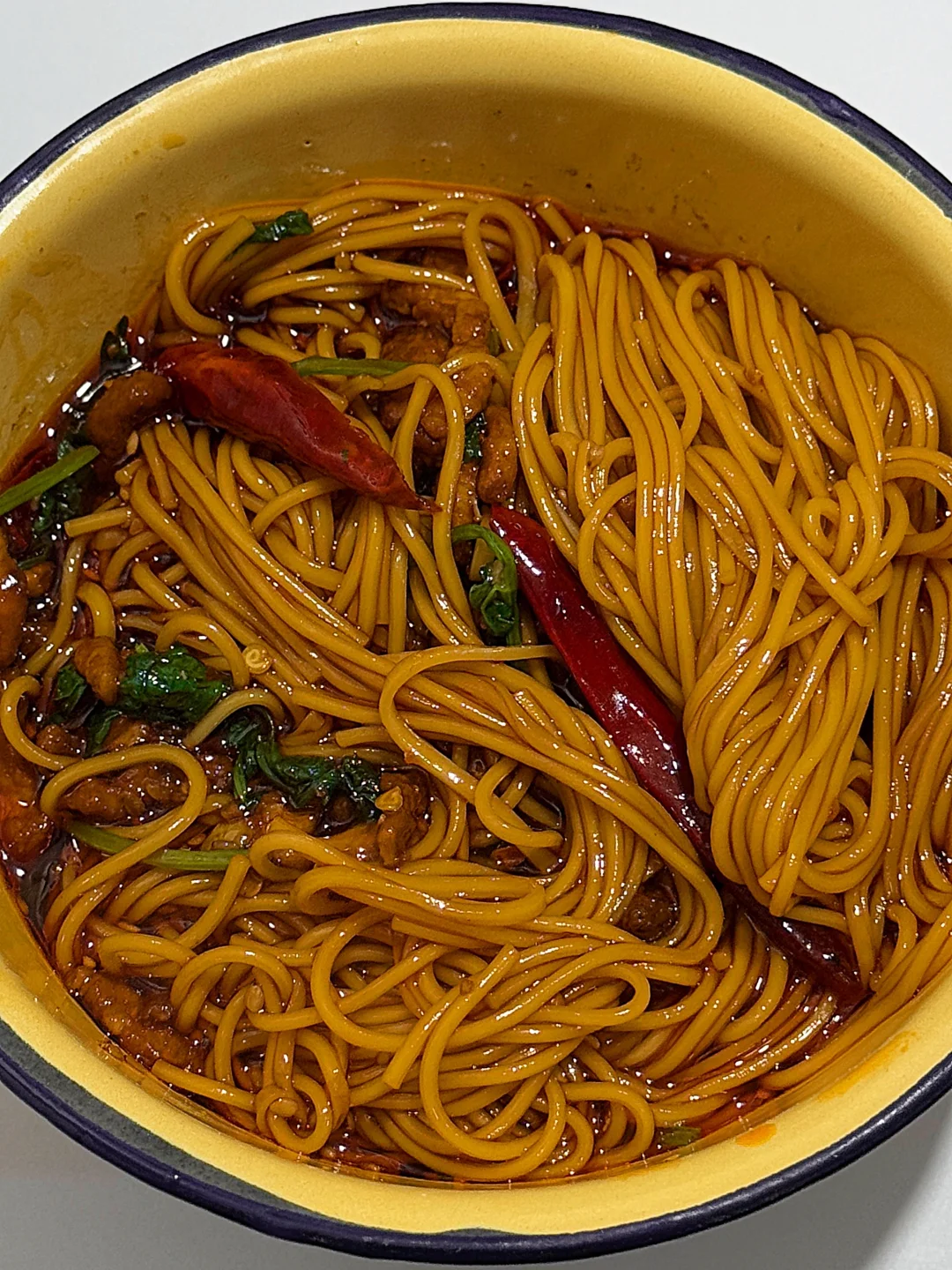 今天吃什么|在家做饭🍳香辣肉丝面(附做法)