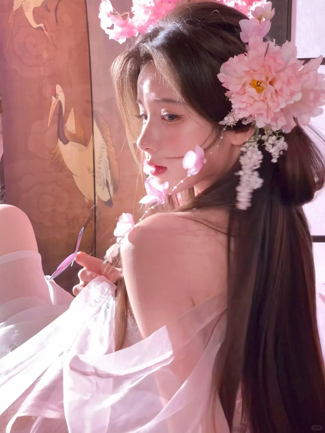 live🌸|“粉裳裁云楼,珠绣缀琼枝”