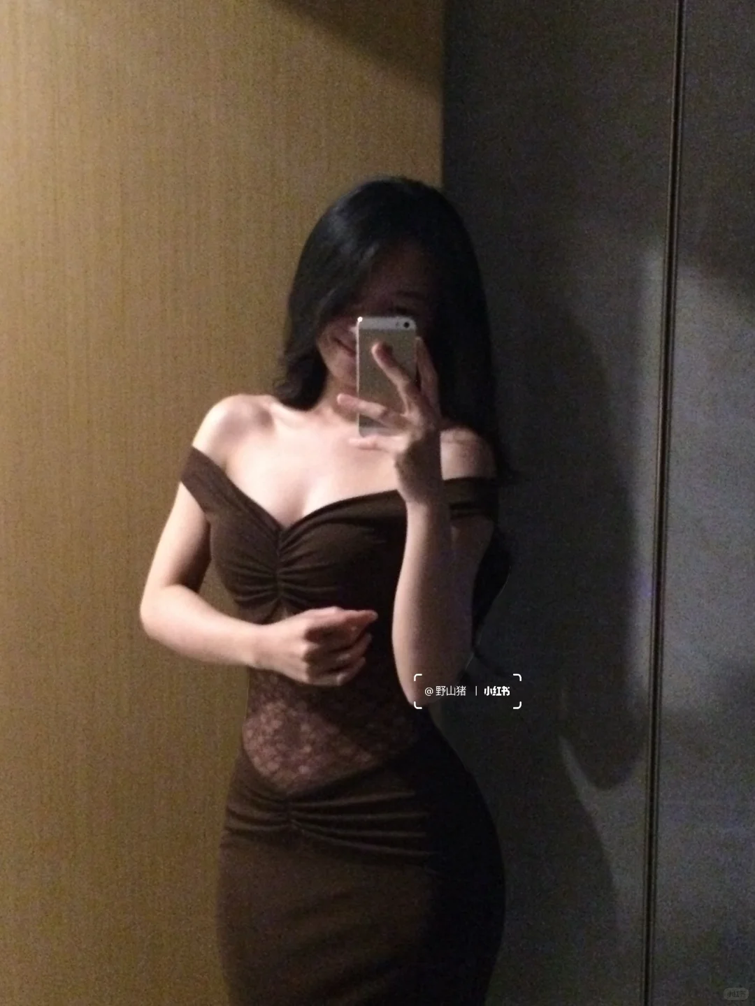 左滑穿上显瘦修身包臀裙