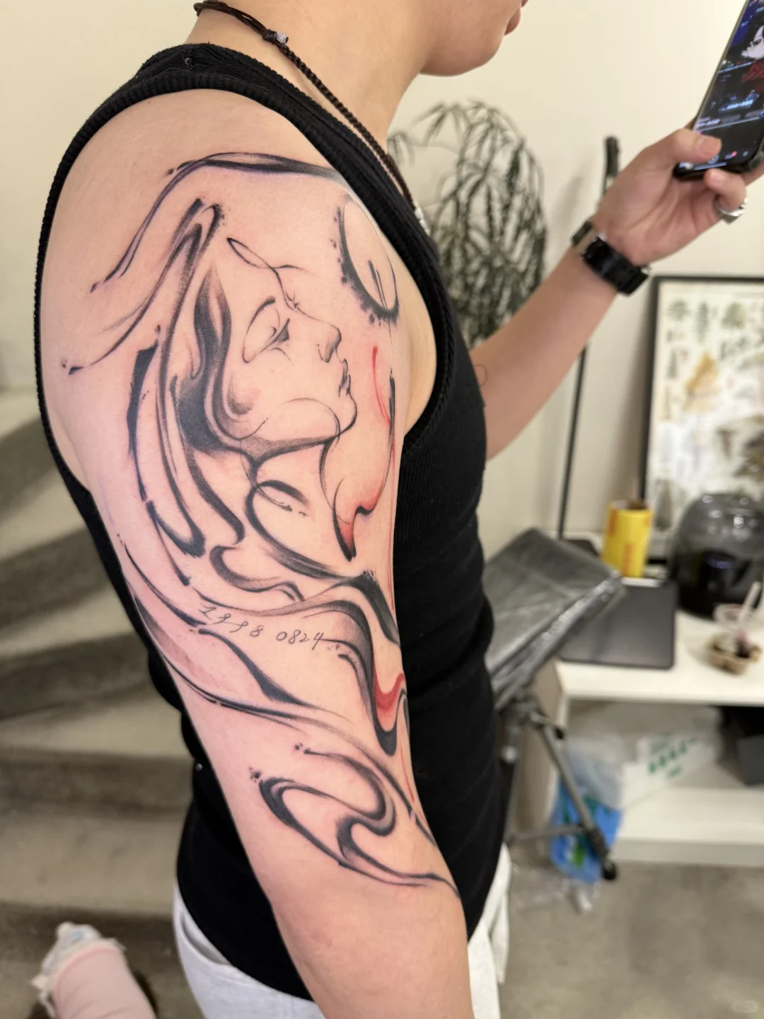 武汉纹身|意识流线条人物设计