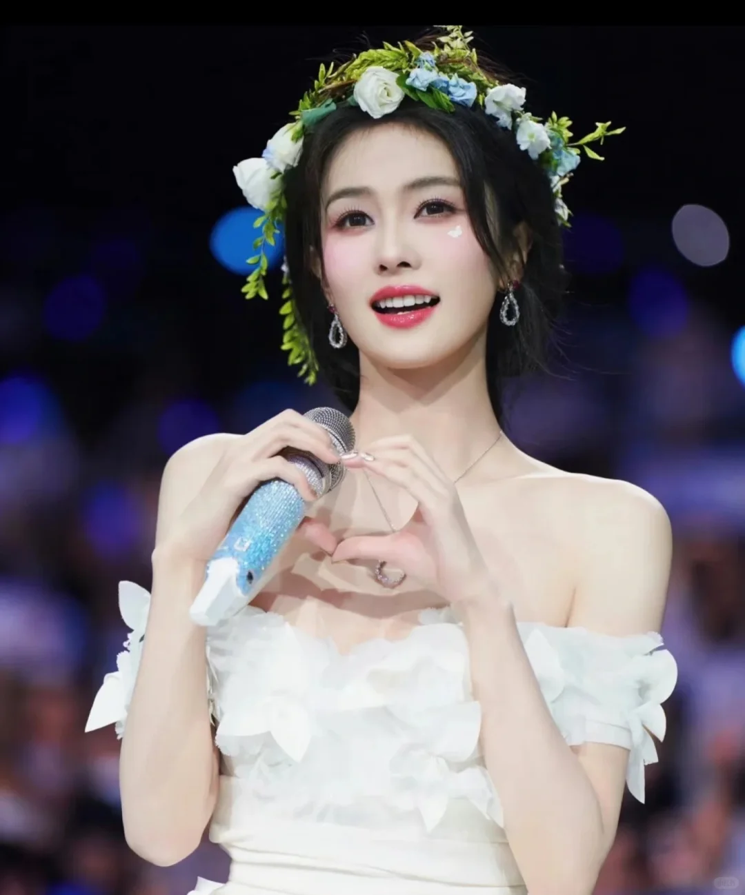 白鹿美照神图٩(*´◒`*)۶来啦！😍