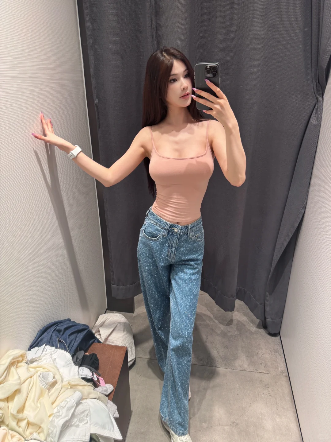 live图 办公室姐妹人手N件的吊带