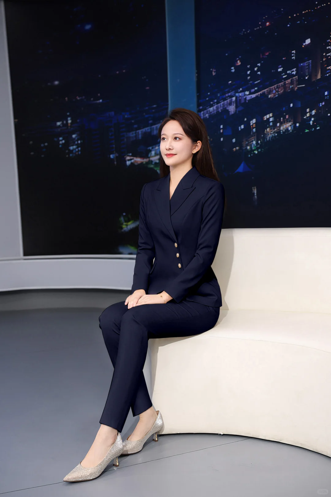 藏青色商务西装👔女神范必备