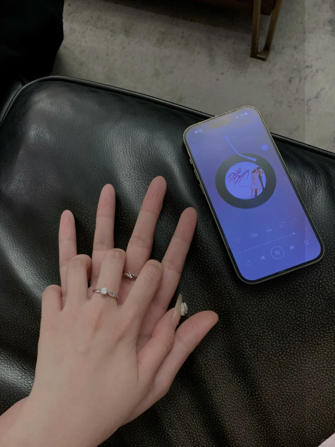 不露脸情侣照超有氛围感💍
