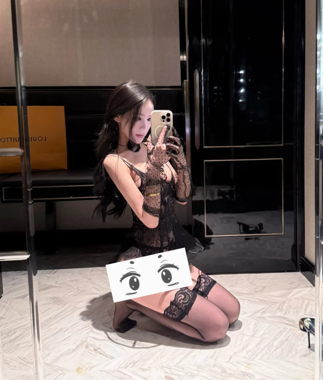甜美俏皮的蕾丝睡裙