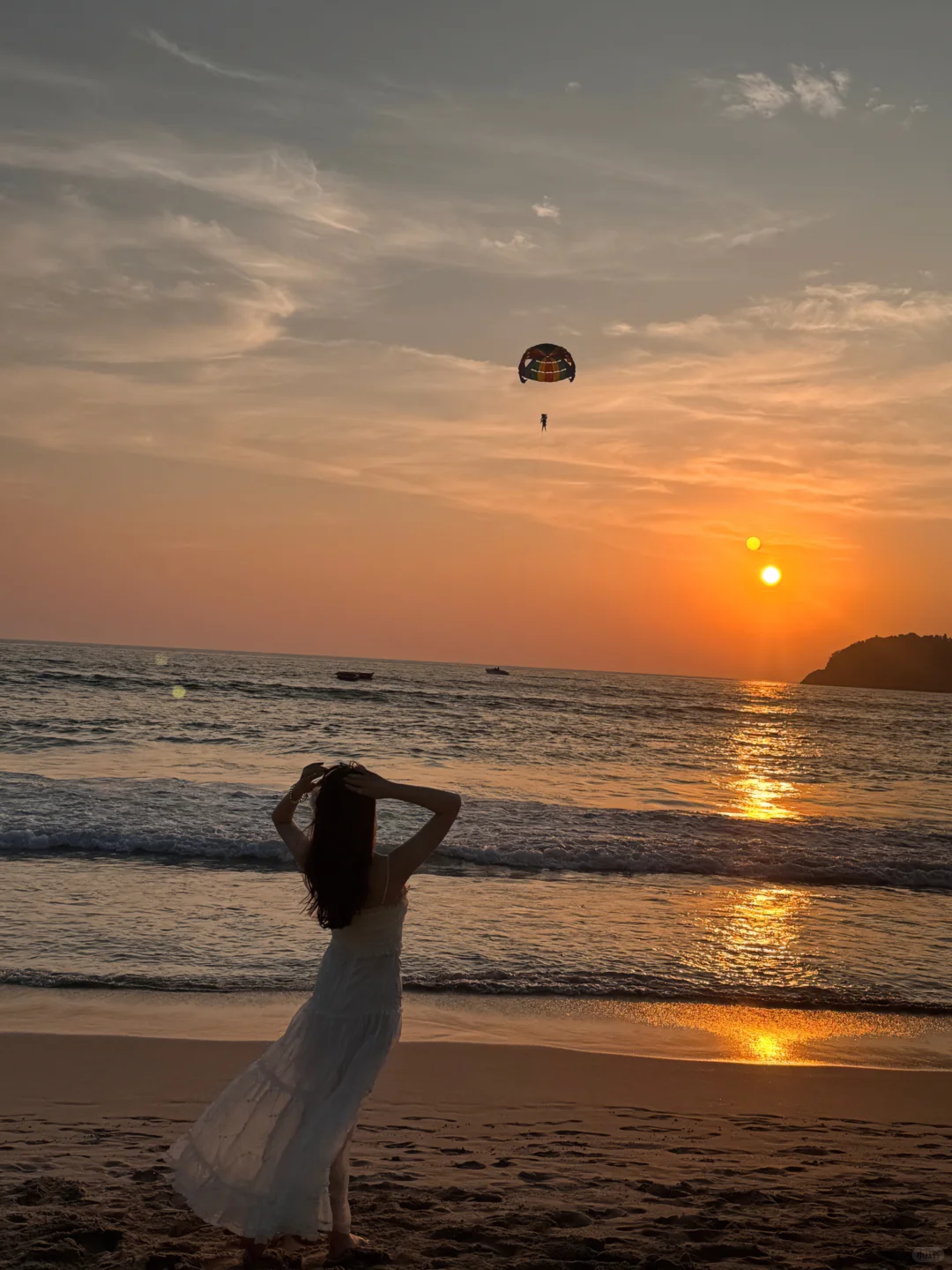 日落海边要穿白裙子才浪漫~