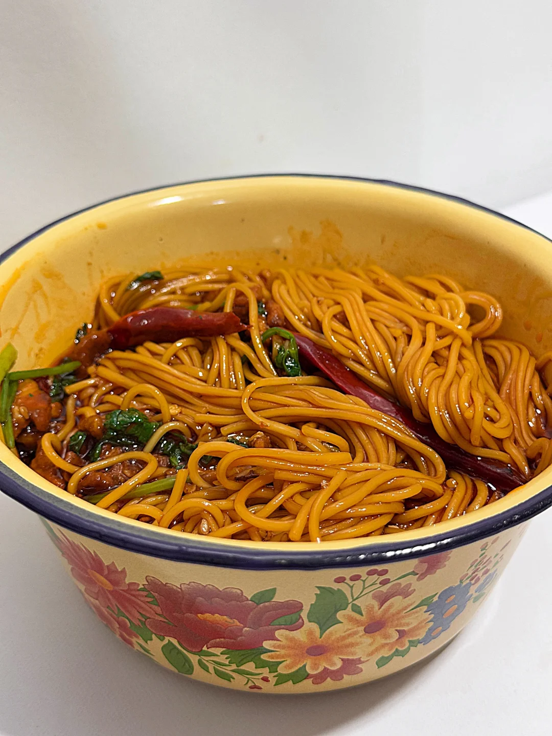 今天吃什么|在家做饭🍳香辣肉丝面(附做法)