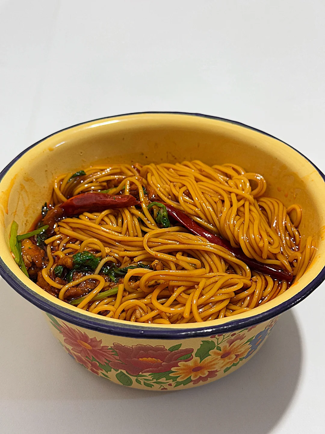 今天吃什么|在家做饭🍳香辣肉丝面(附做法)