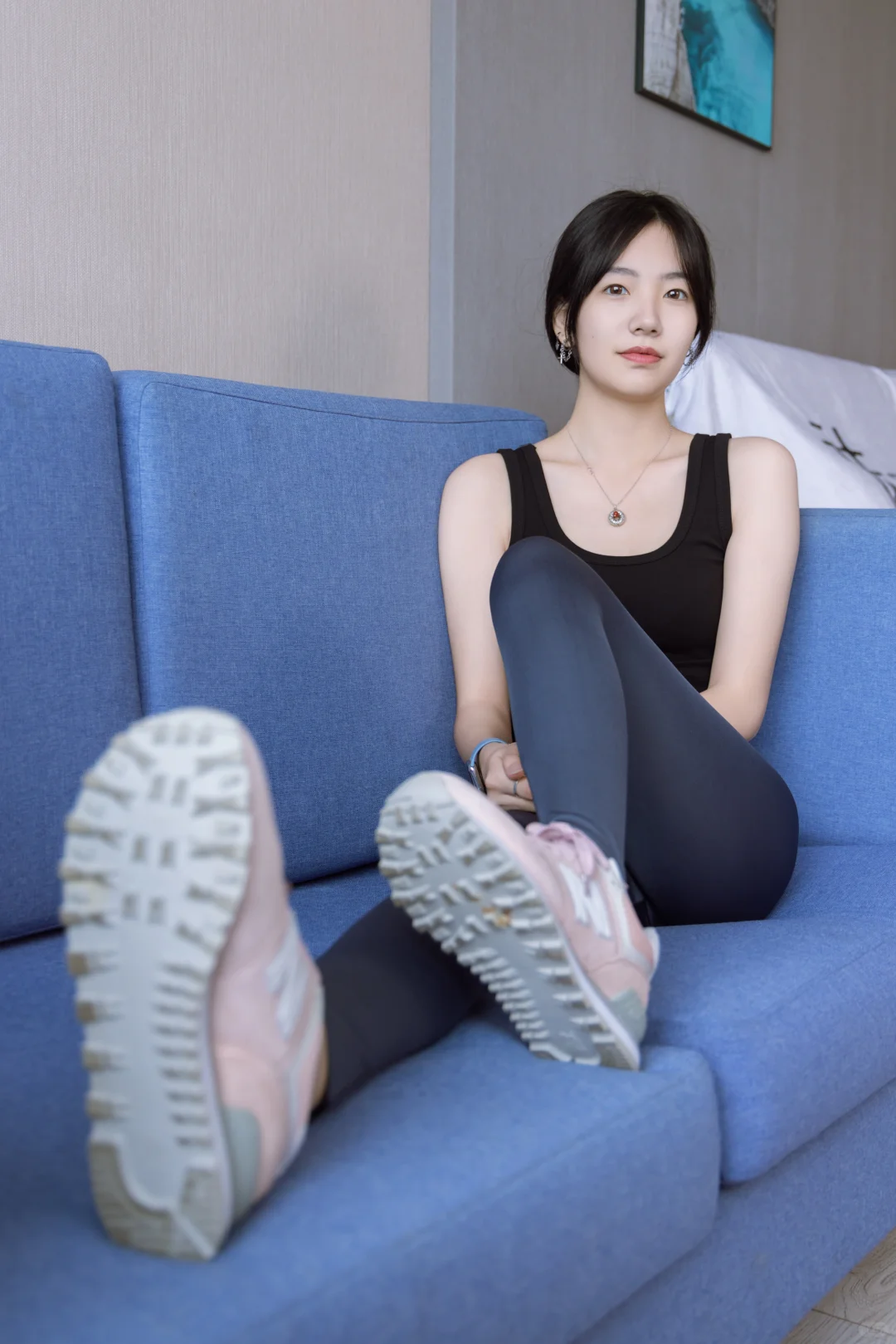 清纯脸配瑜伽裤无敌