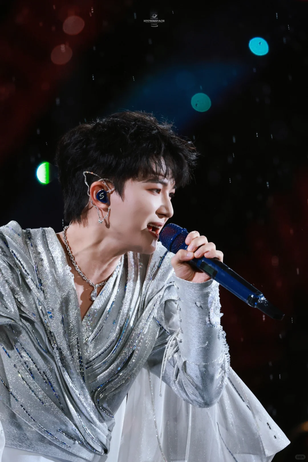 “我们都是来自于一次宇宙大爆炸”