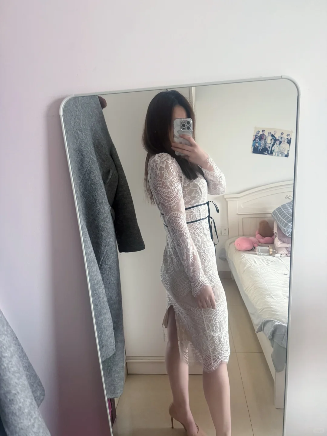 司凰轻奢的老款蕾丝裙 好看 但没弹性