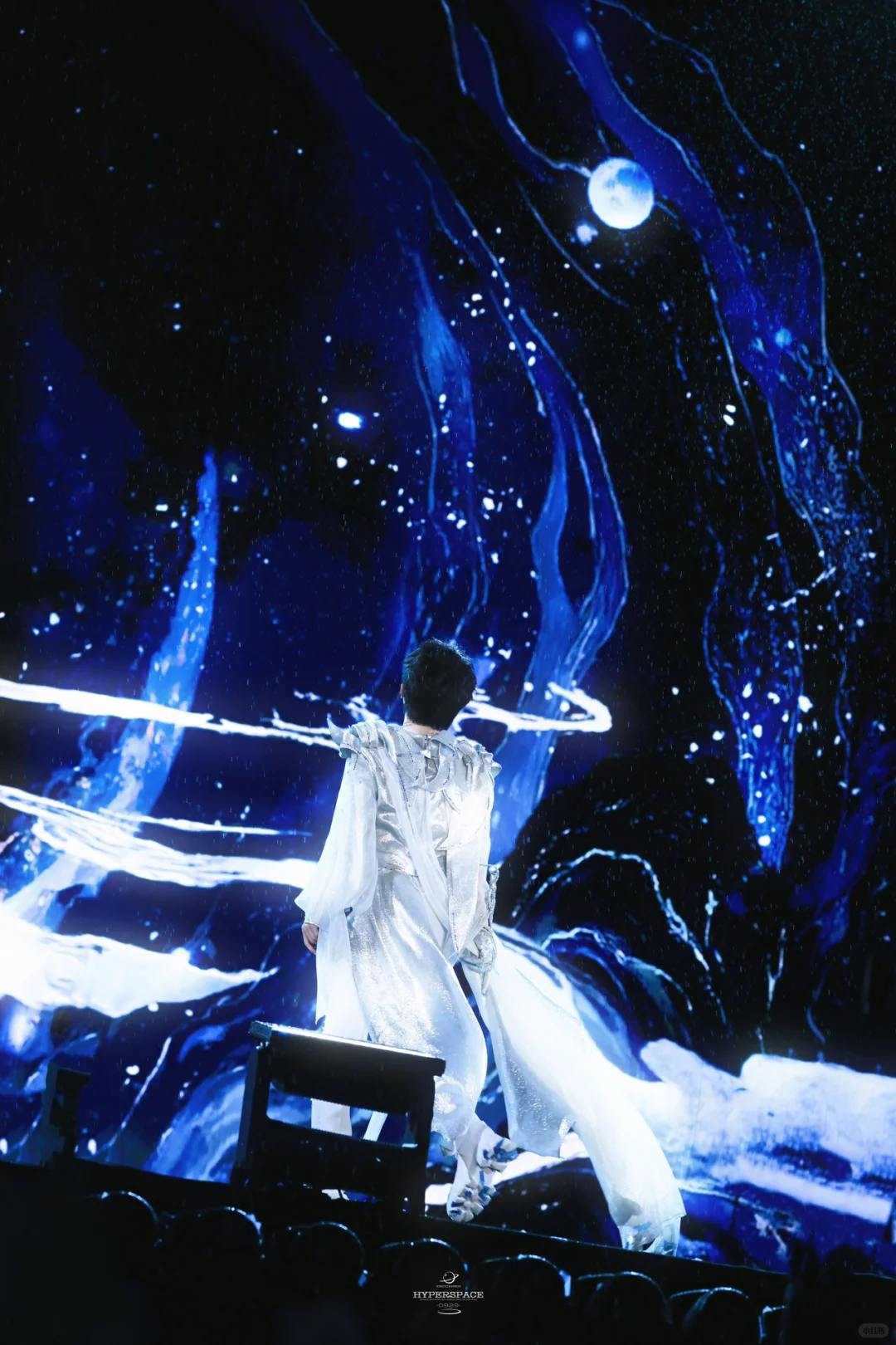 “我们都是来自于一次宇宙大爆炸”