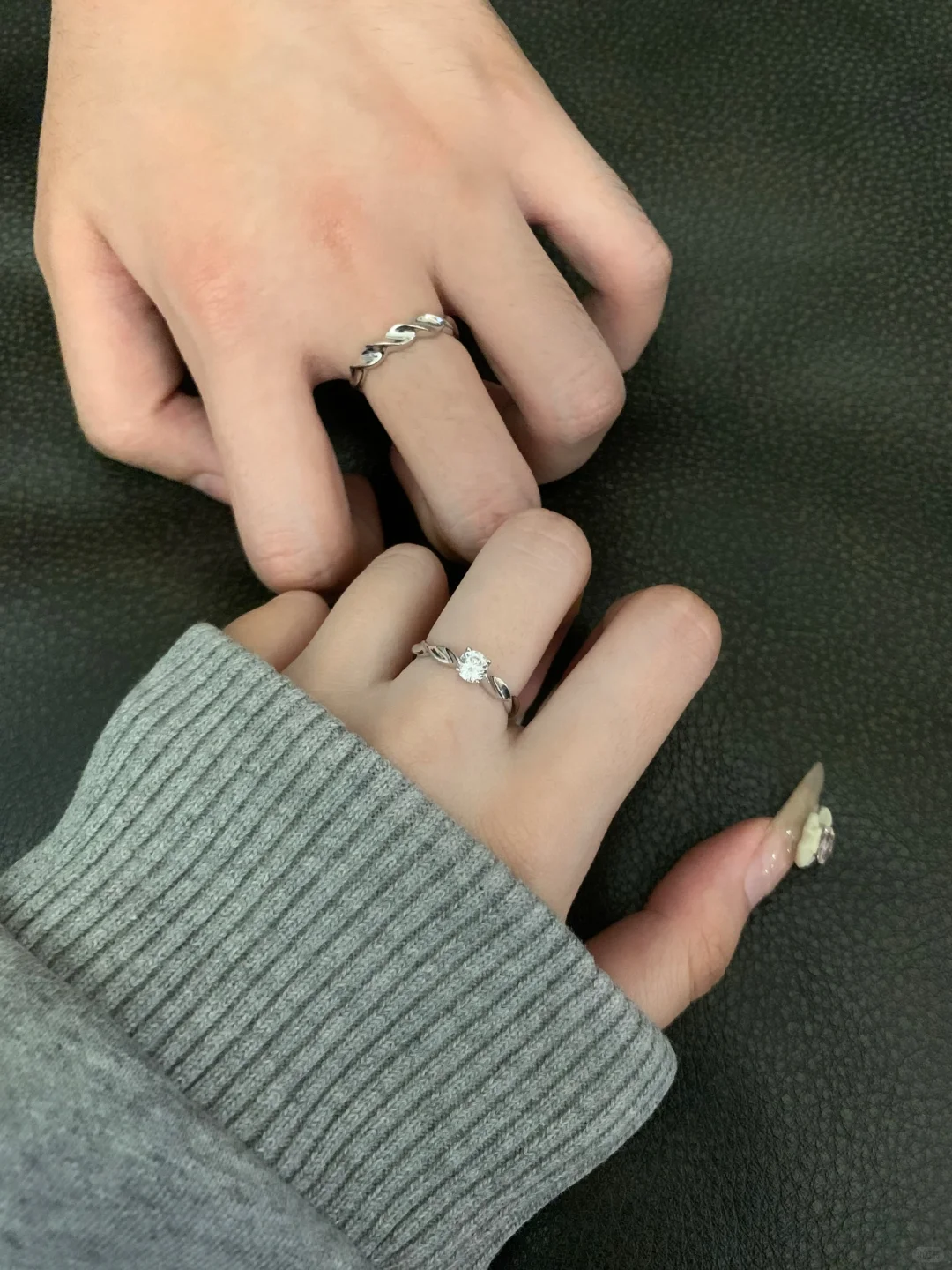 不露脸情侣照超有氛围感💍