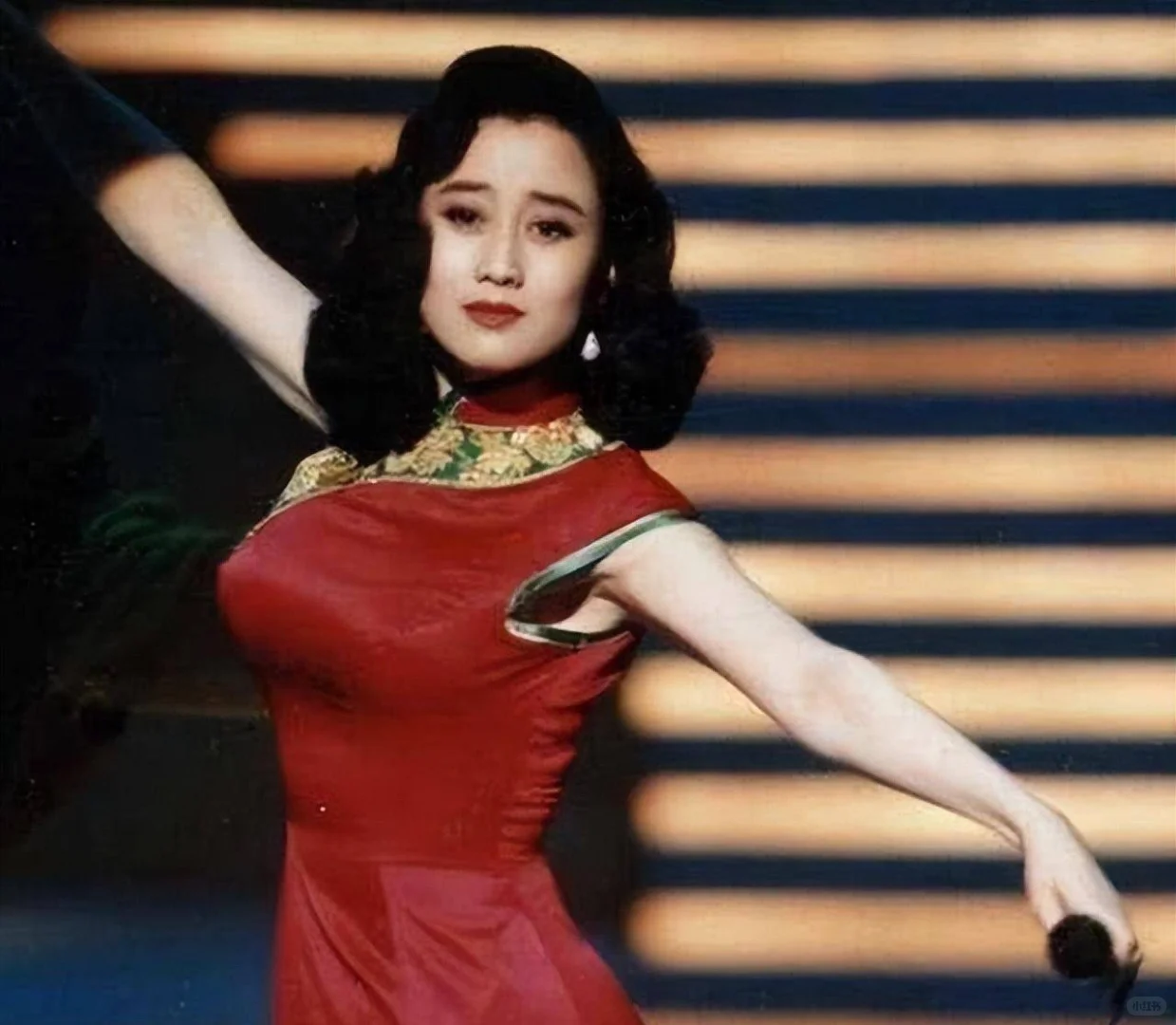 华语影视美人纪(83):身材傲人的利智