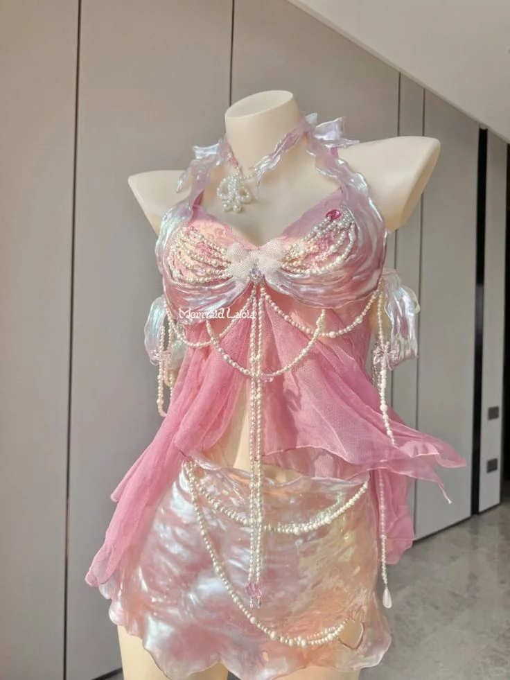 美人鱼去开演唱会穿哪套好呢?