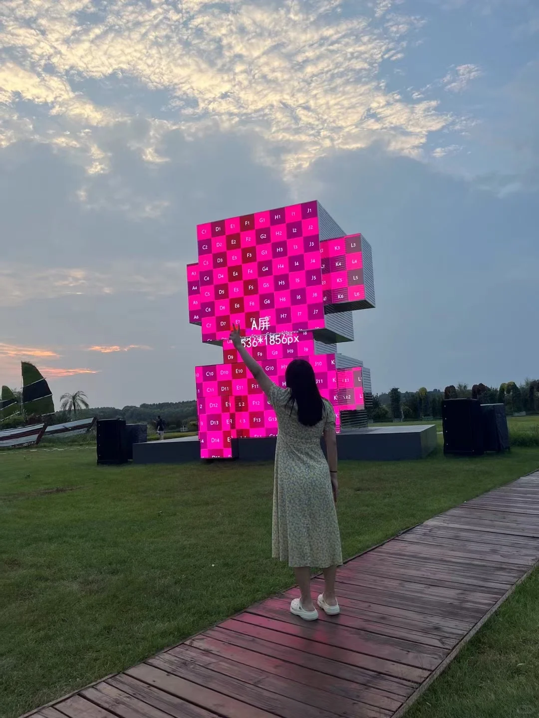 女孩子，要学会自愈，学会开心🥳