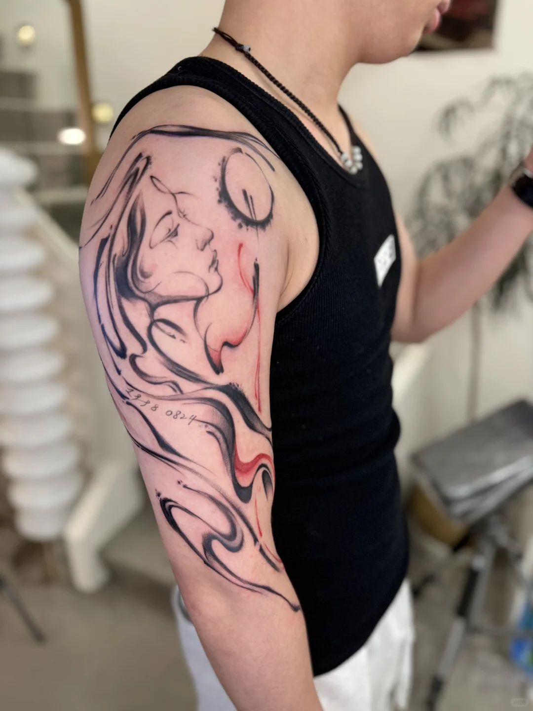 武汉纹身|意识流线条人物设计